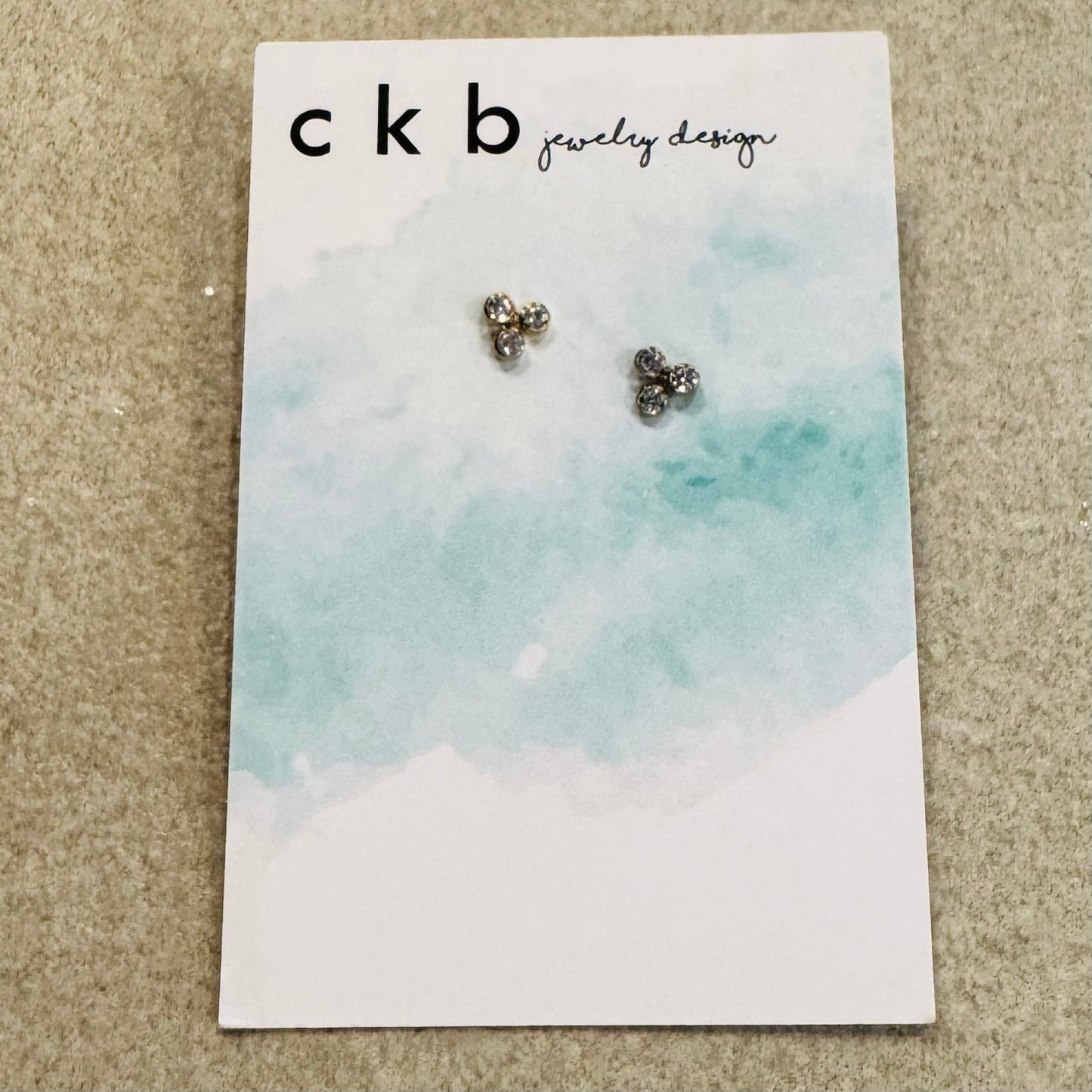 Earring stud
