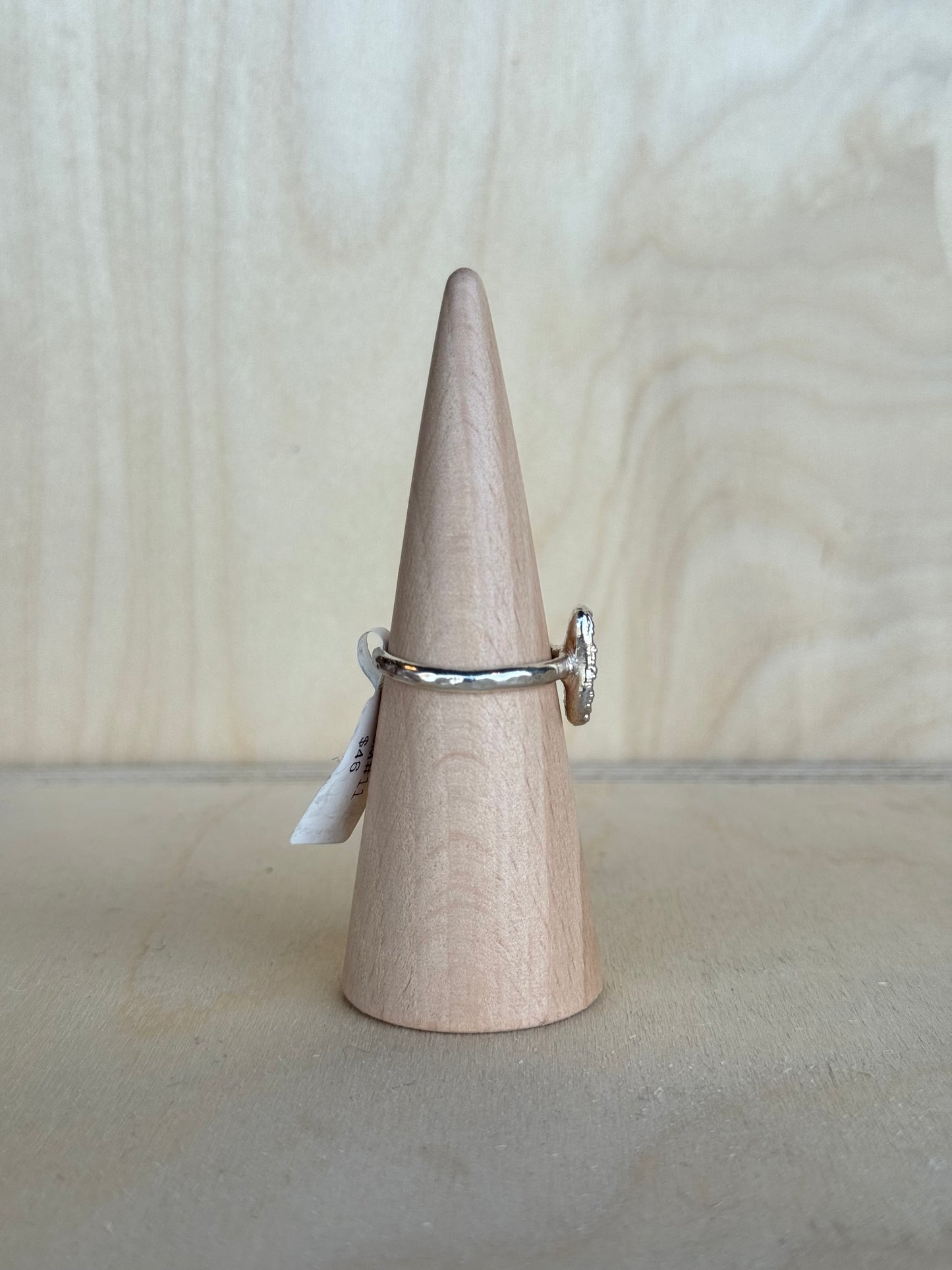 Mini Mother of Pearl Ring