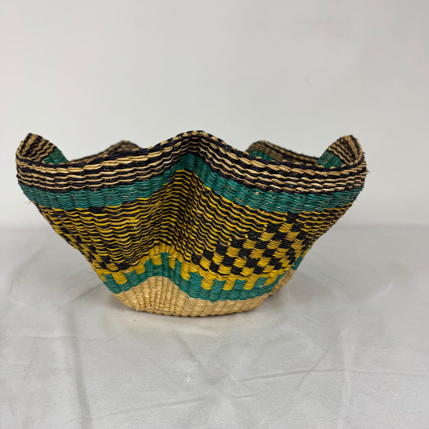 Pakurigo Wave Basket Small