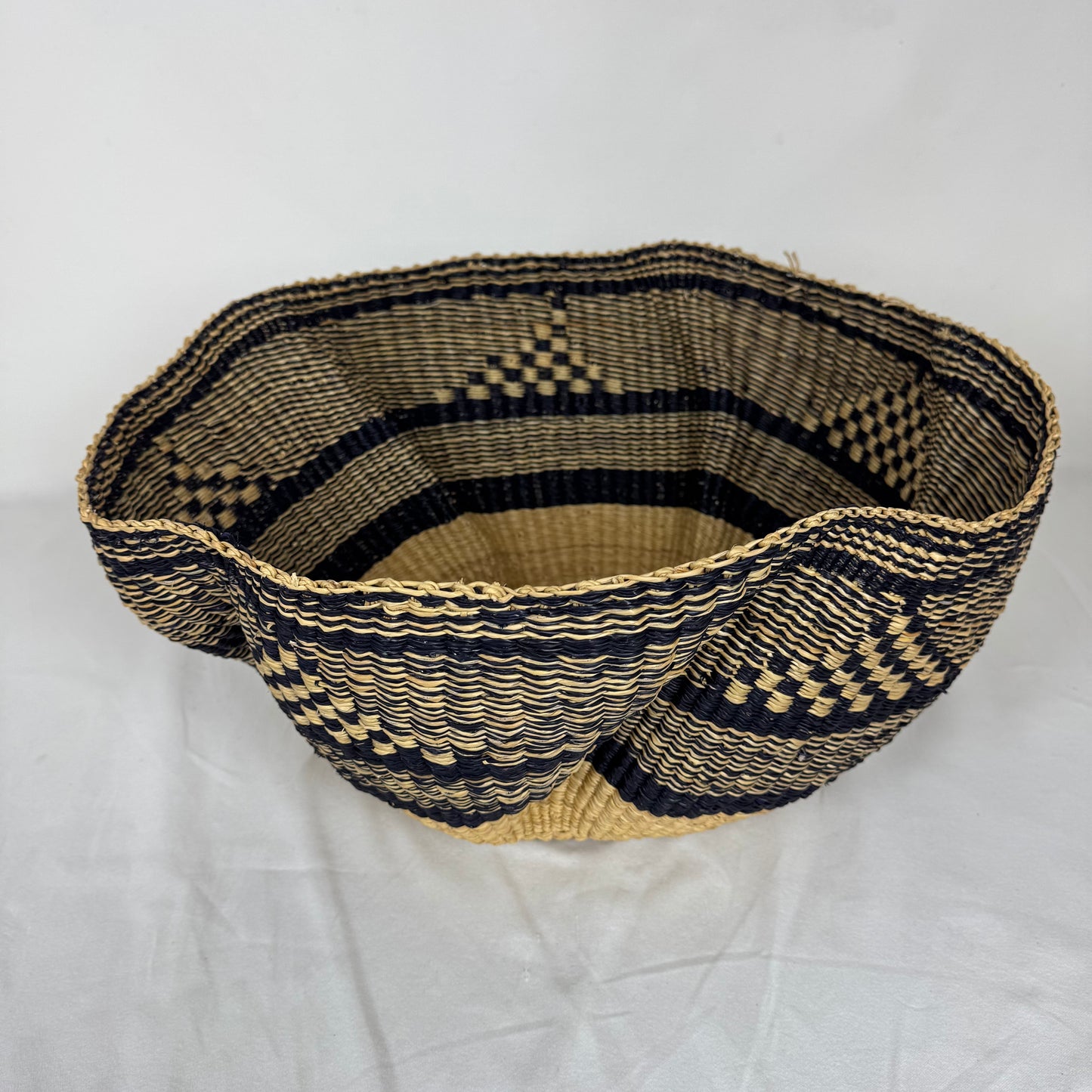 Pakurigo Wave Large Navy/Natural Basket