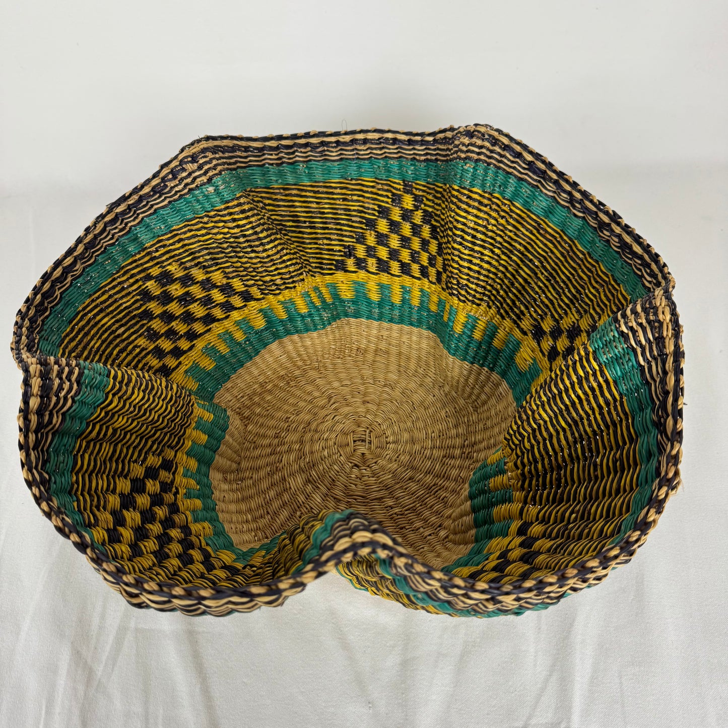 Pakurigo Wave Basket Small