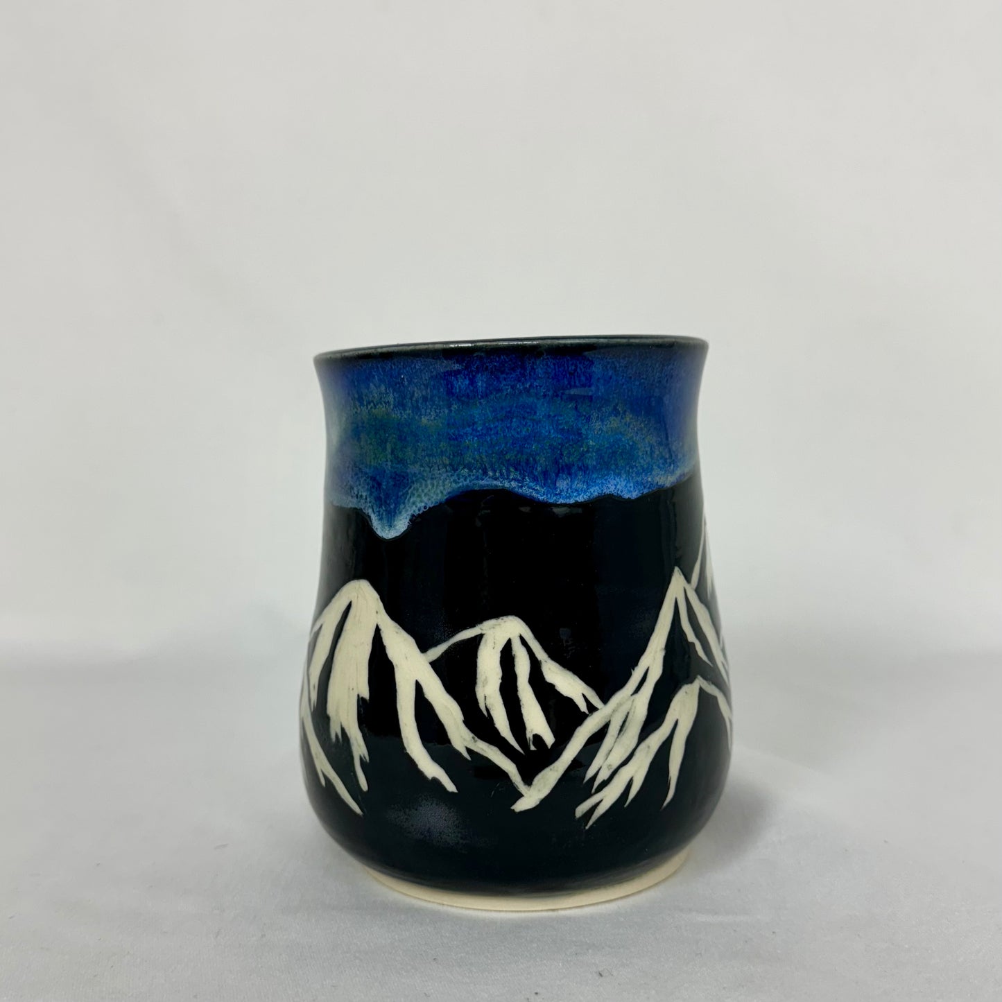 5" Mountain Vase