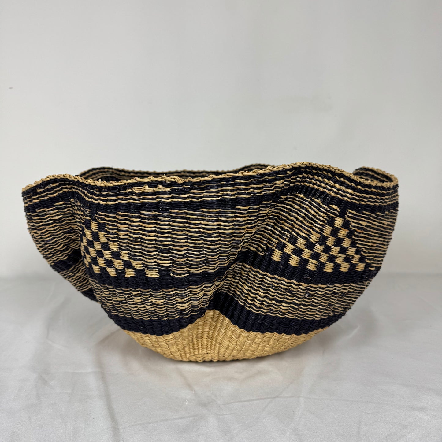 Pakurigo Wave Large Navy/Natural Basket