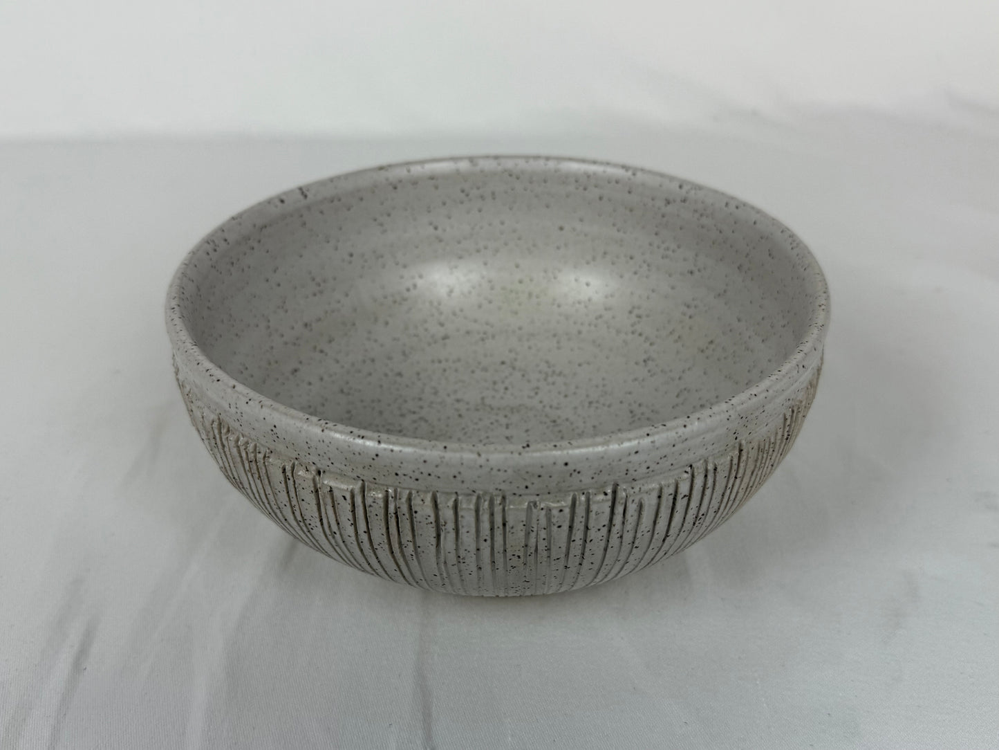 Carved Bowl - White /Speckled