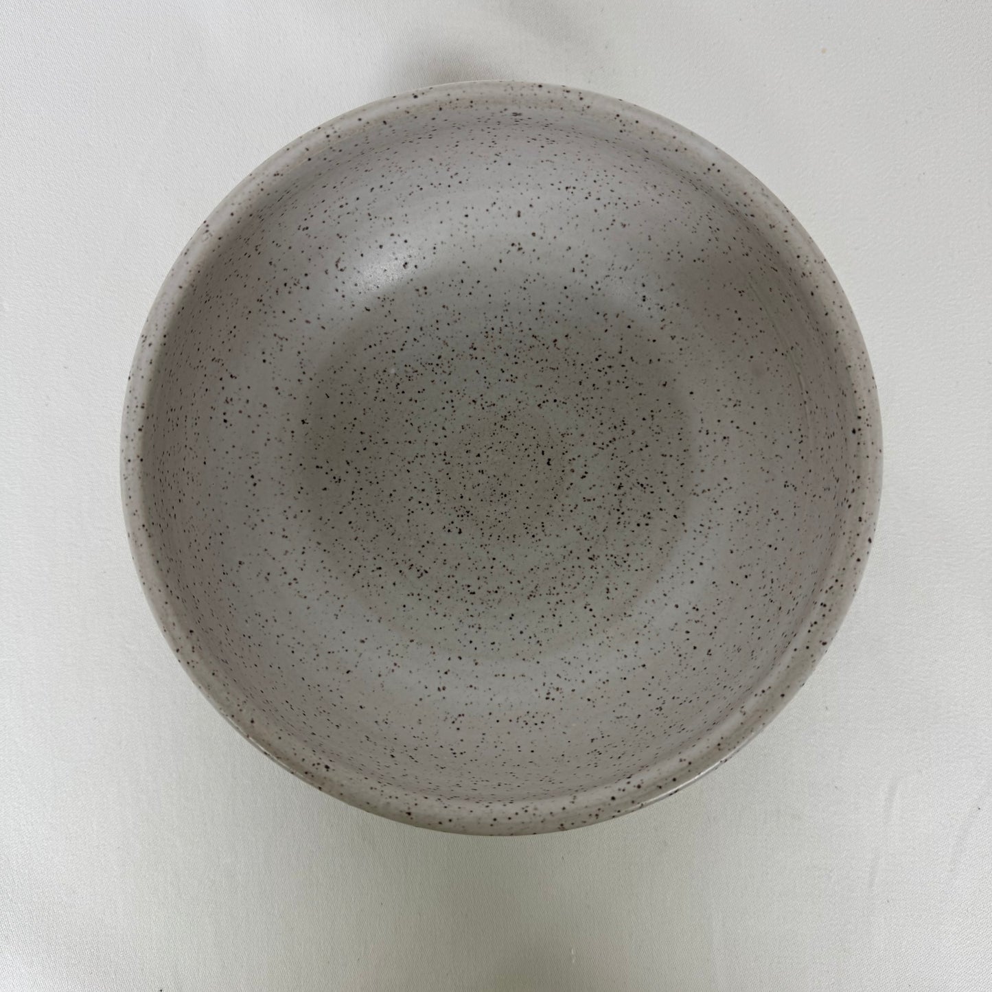 LE Ceramics White Pattern Bowl