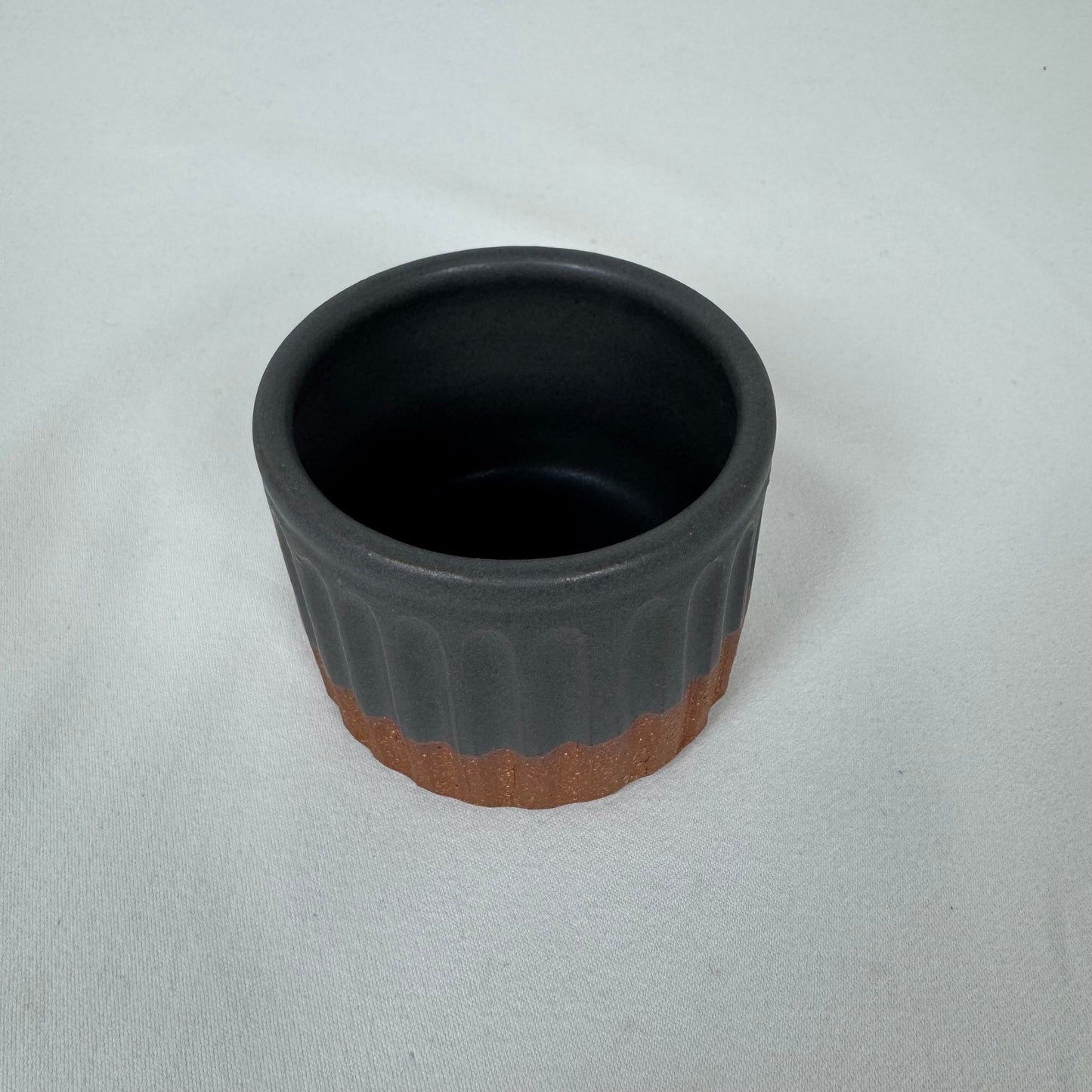 LE Ceramics Carved Black Planter Small