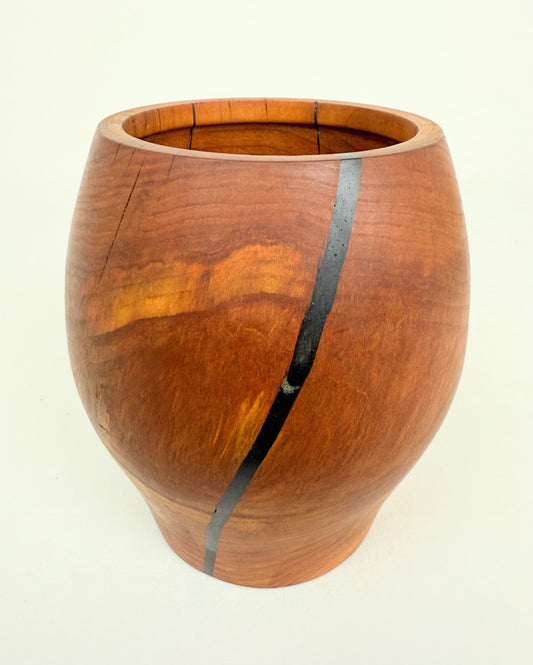 Cherry Vase with Black Vein (1015)
